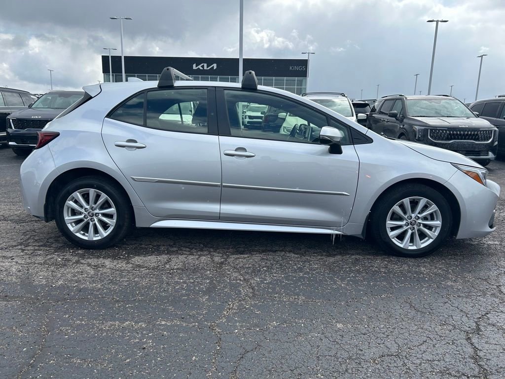 Used 2025 Toyota Corolla SE image 8