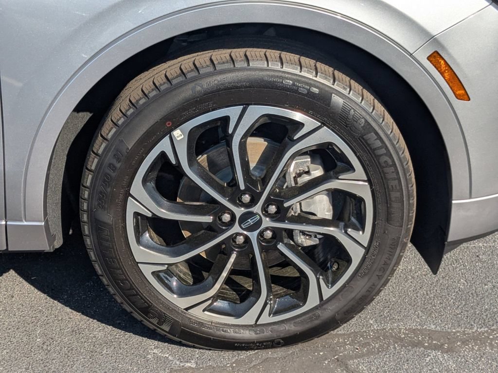 New 2026 Lincoln Nautilus Reserve AWD/4WD image 11