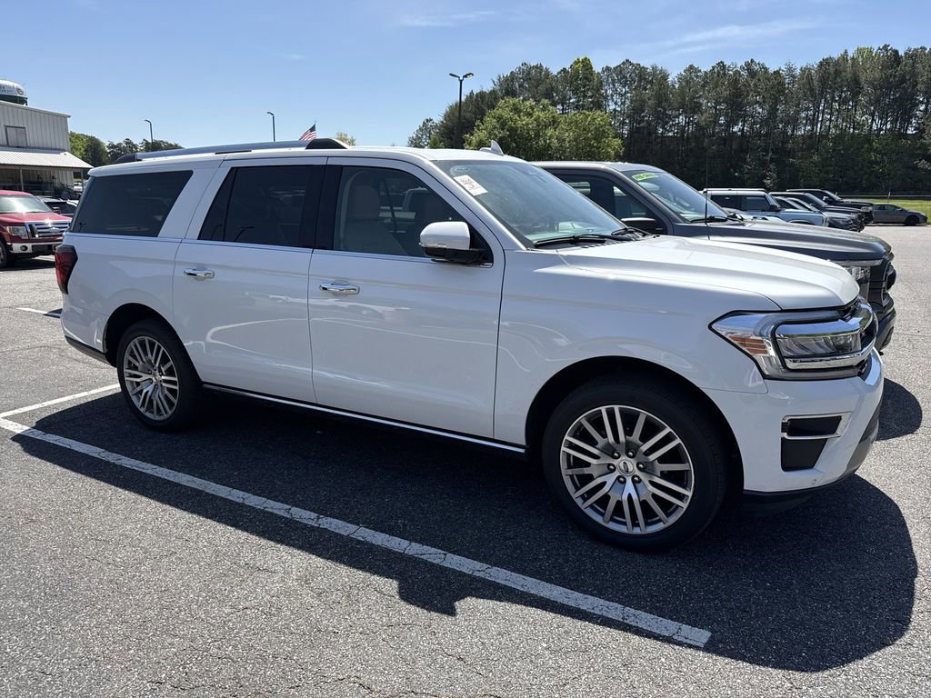 Used 2024 Ford Expedition Max Limited AWD/4WD image 12