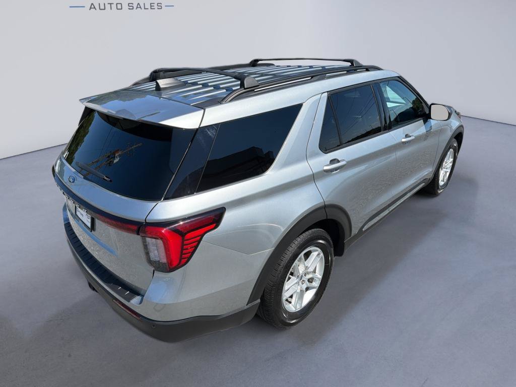 Used 2025 Ford Explorer Active RWD image 7