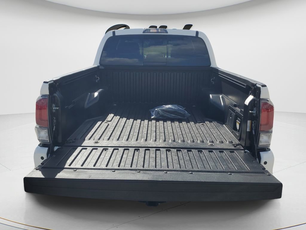Certified 2022 Toyota Tacoma TRD Sport w/ Technology Package image 12