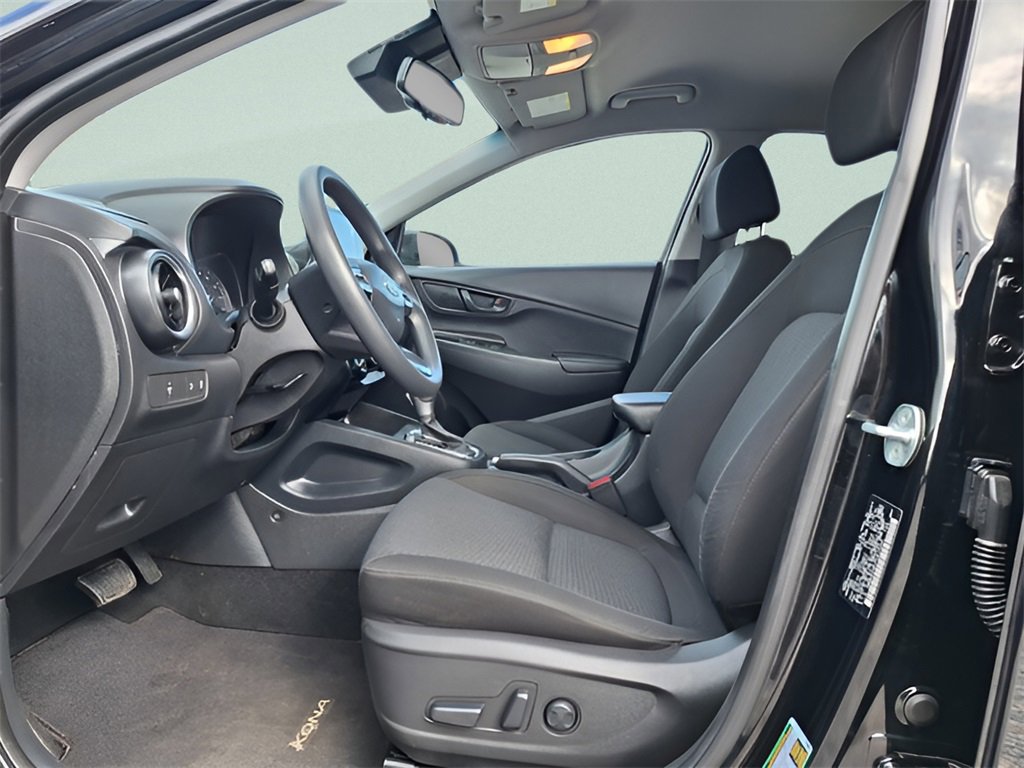 Used 2023 Hyundai Kona SEL w/ Cargo Package image 11