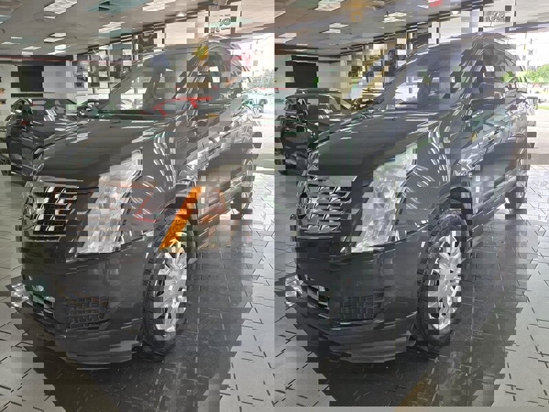 Used 2015 Cadillac SRX Luxury w/ Driver Awareness Package image 1