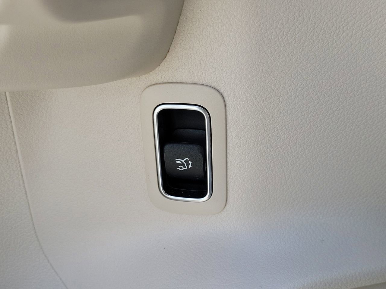 Certified 2022 Mercedes-Benz GLB 250 image 28
