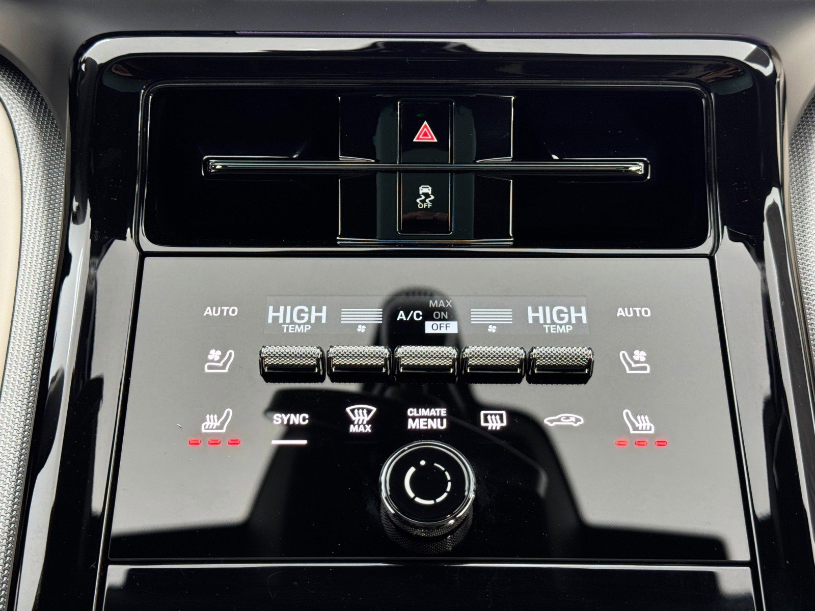 Used 2025 Porsche Panamera 4S w/ Premium Package image 34