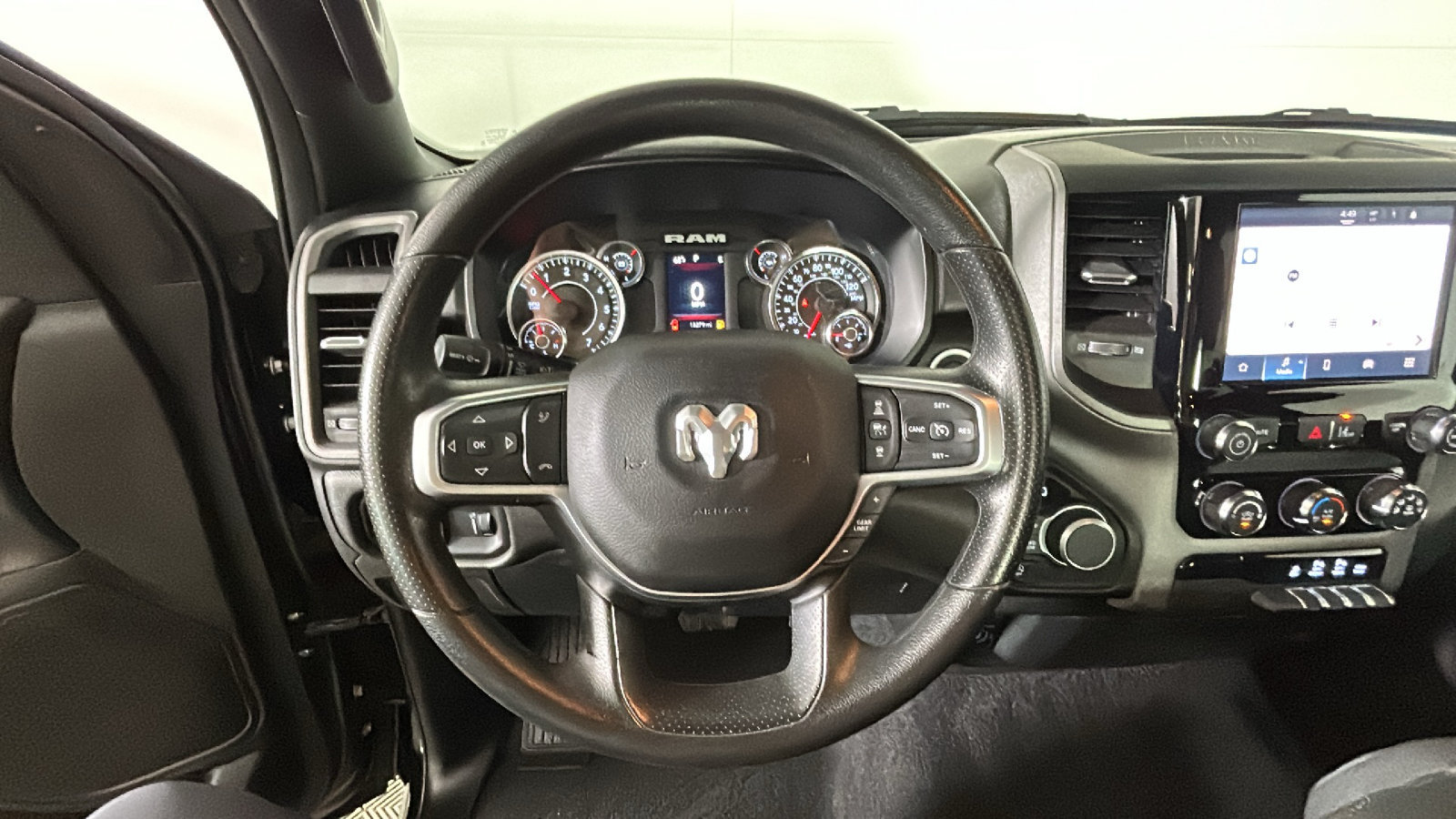 Used 2025 RAM 1500 Tradesman w/ Night Edition AWD/4WD image 18