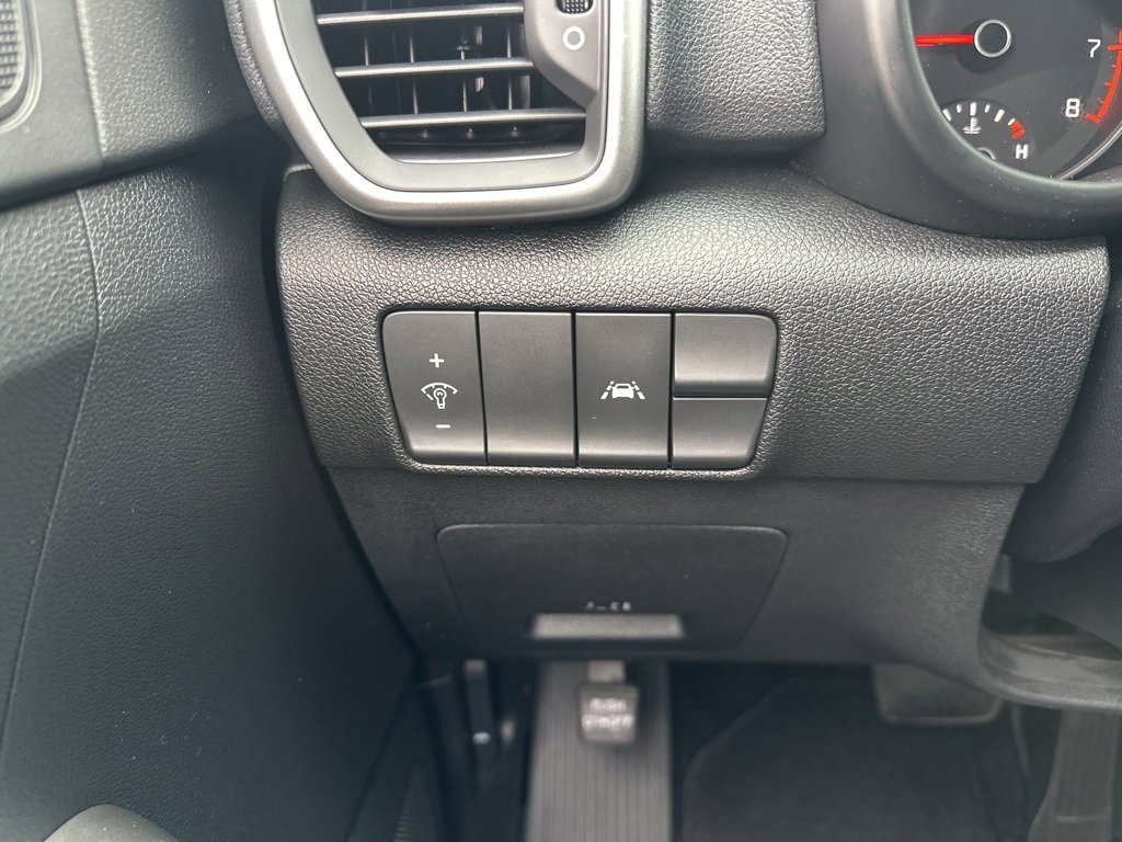 Used 2022 Kia Sportage LX image 15
