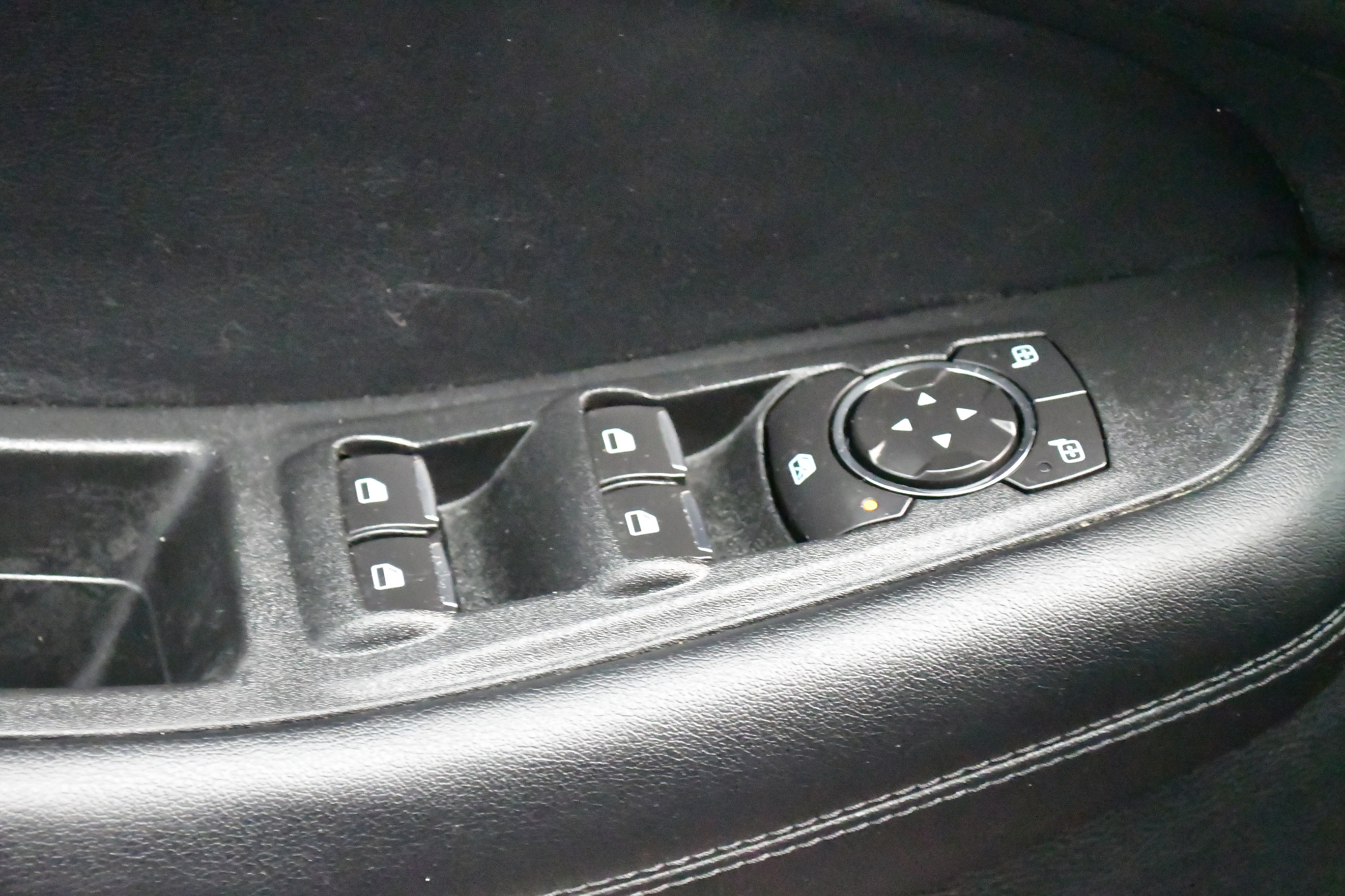 Used 2022 Ford Edge SEL w/ Convenience Package image 17