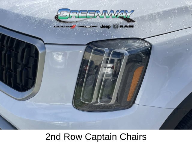Used 2024 Kia Telluride EX w/ EX Captain's Chair Package FWD image 7