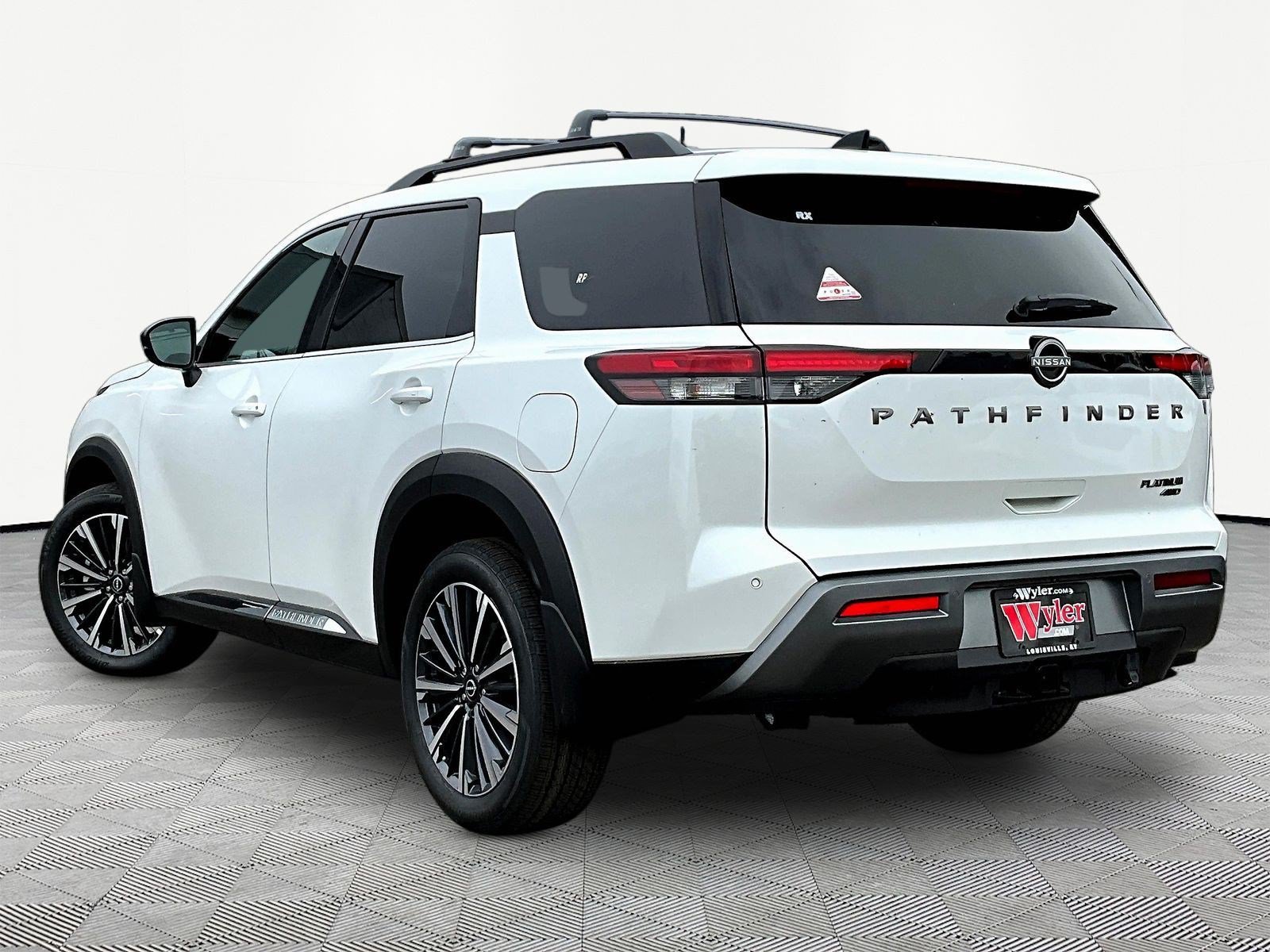 New 2026 Nissan Pathfinder Platinum AWD/4WD image 4
