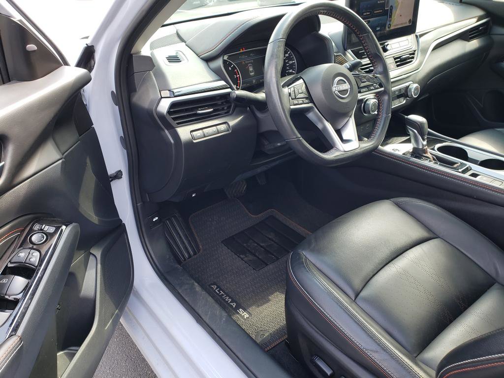 Used 2023 Nissan Altima 2.5 SR w/ SR Premium Package AWD/4WD image 9
