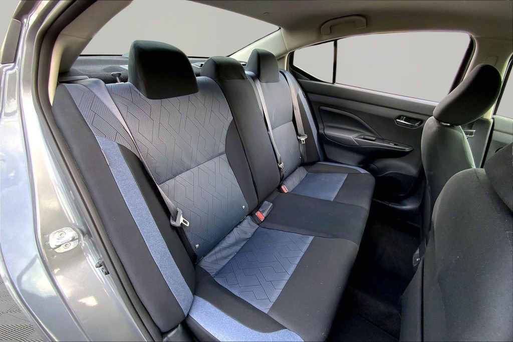 Used 2025 Nissan Versa SV image 17