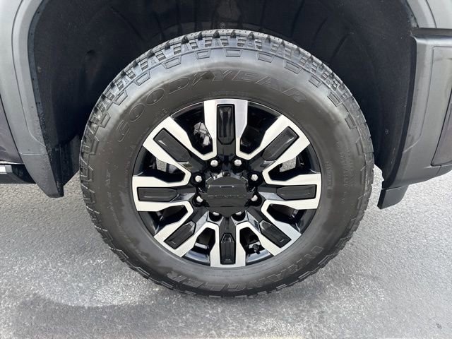 Certified 2025 GMC Sierra 2500 Denali Ultimate w/ Max Trailering Package AWD/4WD image 9