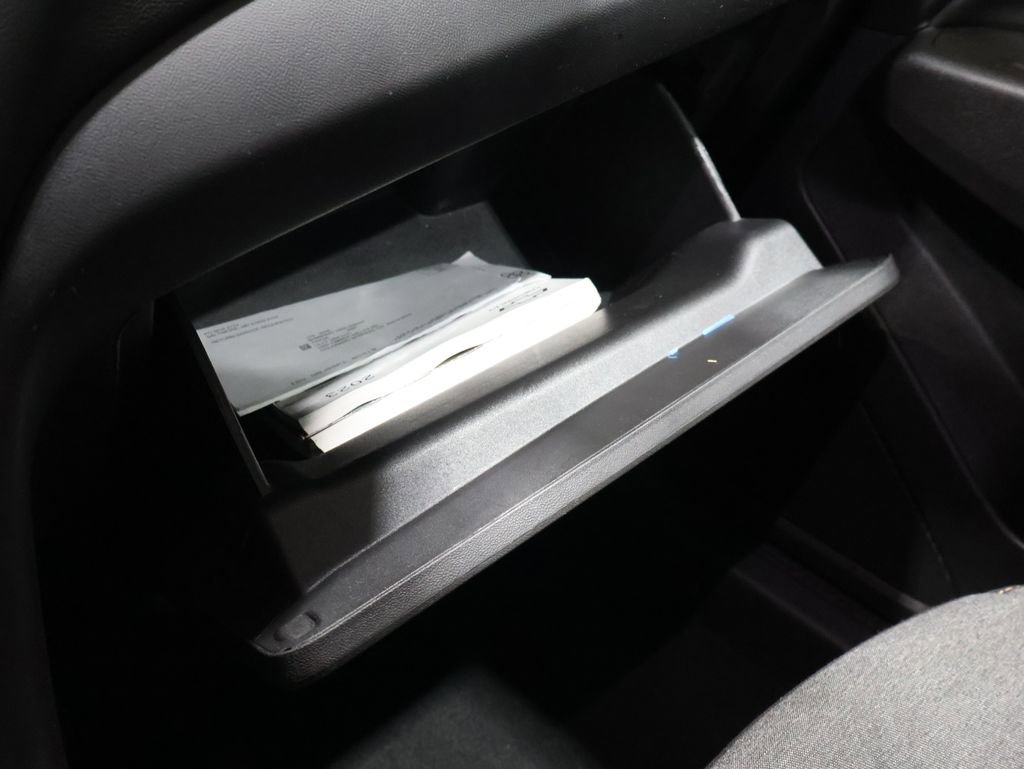 Used 2023 Chevrolet Equinox LT w/ Driver Convenience Package image 36