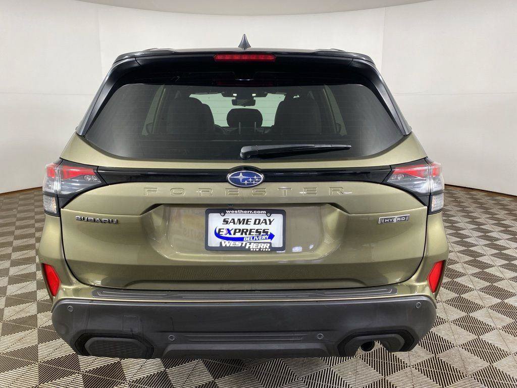 Used 2025 Subaru Forester Touring AWD/4WD image 7