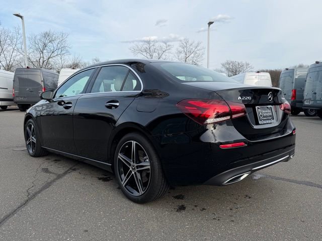 Certified 2022 Mercedes-Benz A 220 4MATIC image 5