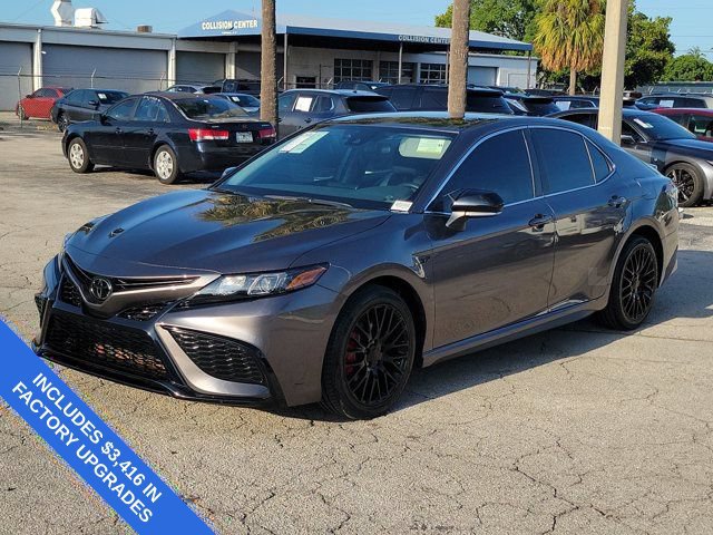 Used 2023 Toyota Camry SE FWD image 7