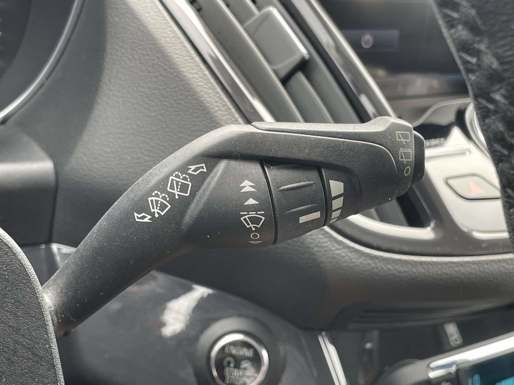 Used 2013 Ford Escape Titanium w/ Parking Technology Pkg AWD/4WD image 13