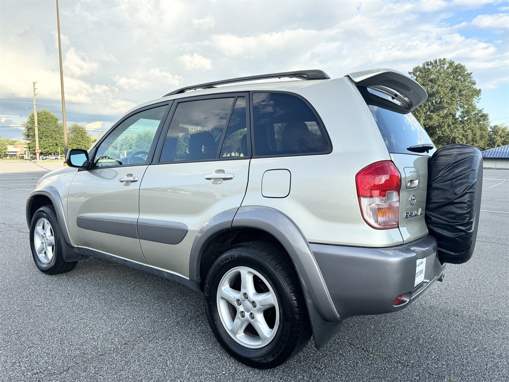 Used 2001 Toyota RAV4 4WD image 11
