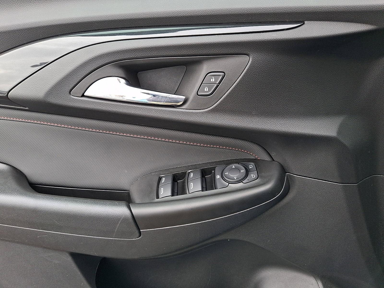 Used 2023 Chevrolet TrailBlazer RS w/ Convenience Package image 12