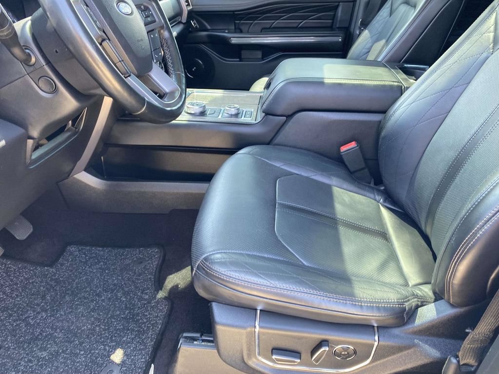 Used 2019 Ford Expedition Platinum AWD/4WD image 19