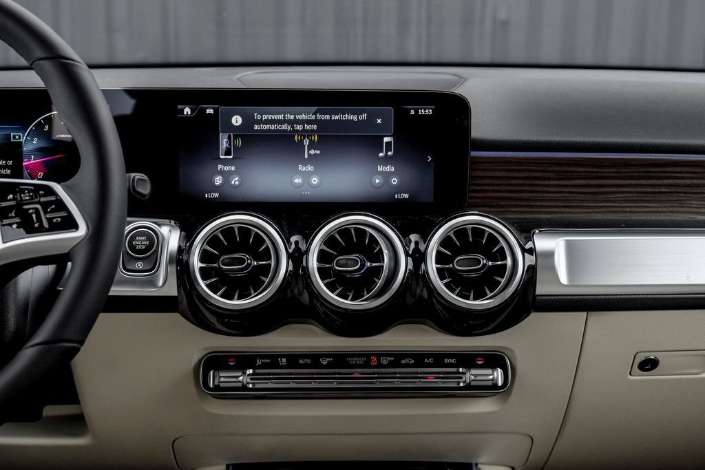 New 2026 Mercedes-Benz GLB 250 4MATIC image 19
