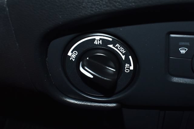 Used 2024 Nissan Frontier PRO-4X w/ Technology Package AWD/4WD image 20