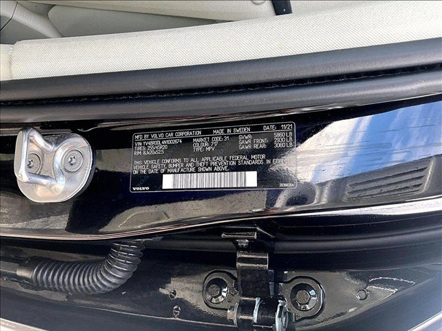 Used 2022 Volvo XC60 T8 Inscription w/ Advanced Package AWD/4WD image 30
