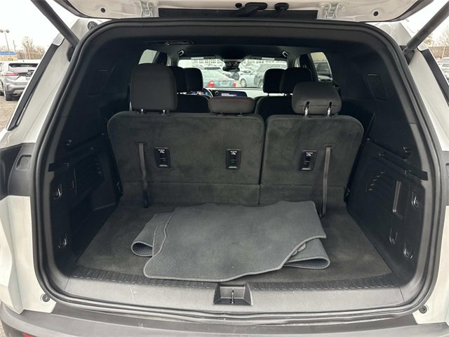 Used 2024 Chevrolet Traverse Z71 image 8