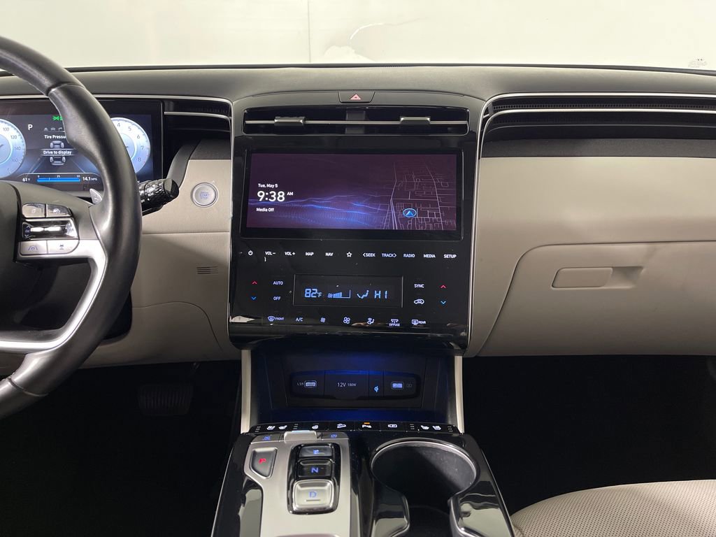 Certified 2023 Hyundai Tucson Limited w/ Cargo Package AWD/4WD image 16