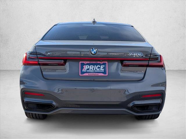 Used 2022 BMW 740i xDrive w/ M Sport Package image 6