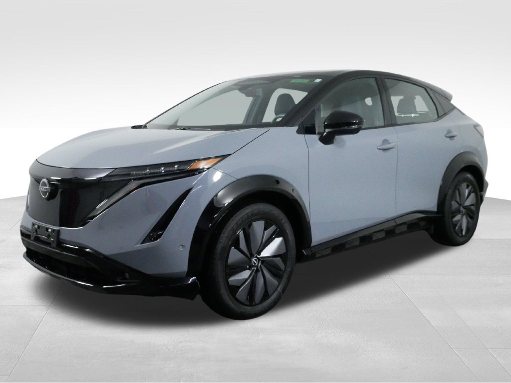 Used 2024 Nissan Ariya AWD image 5