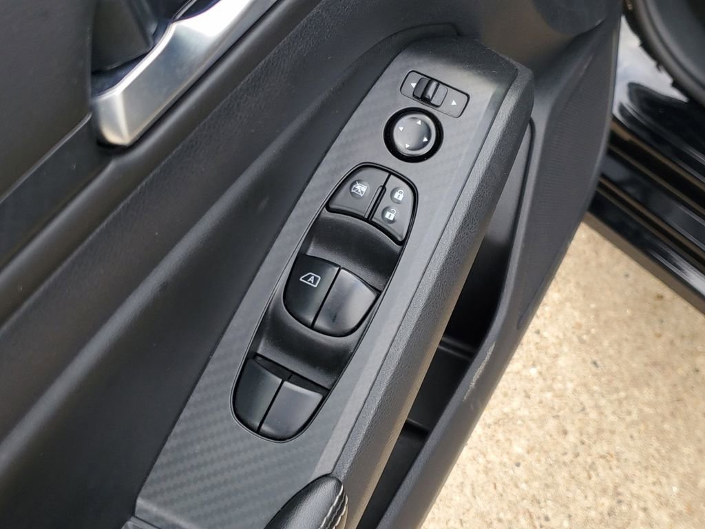 Used 2024 Nissan Altima 2.5 SV image 17