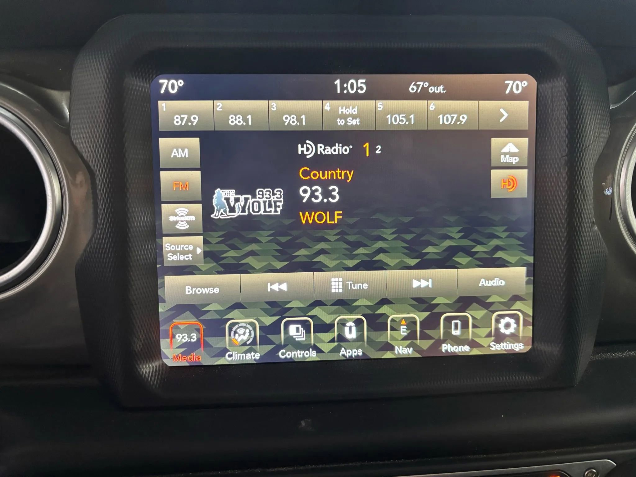 Used 2023 Jeep Gladiator Overland image 35