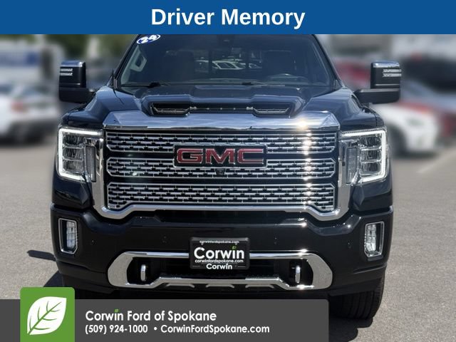 Used 2021 GMC Sierra 3500 Denali w/ Denali Ultimate Package AWD/4WD image 7