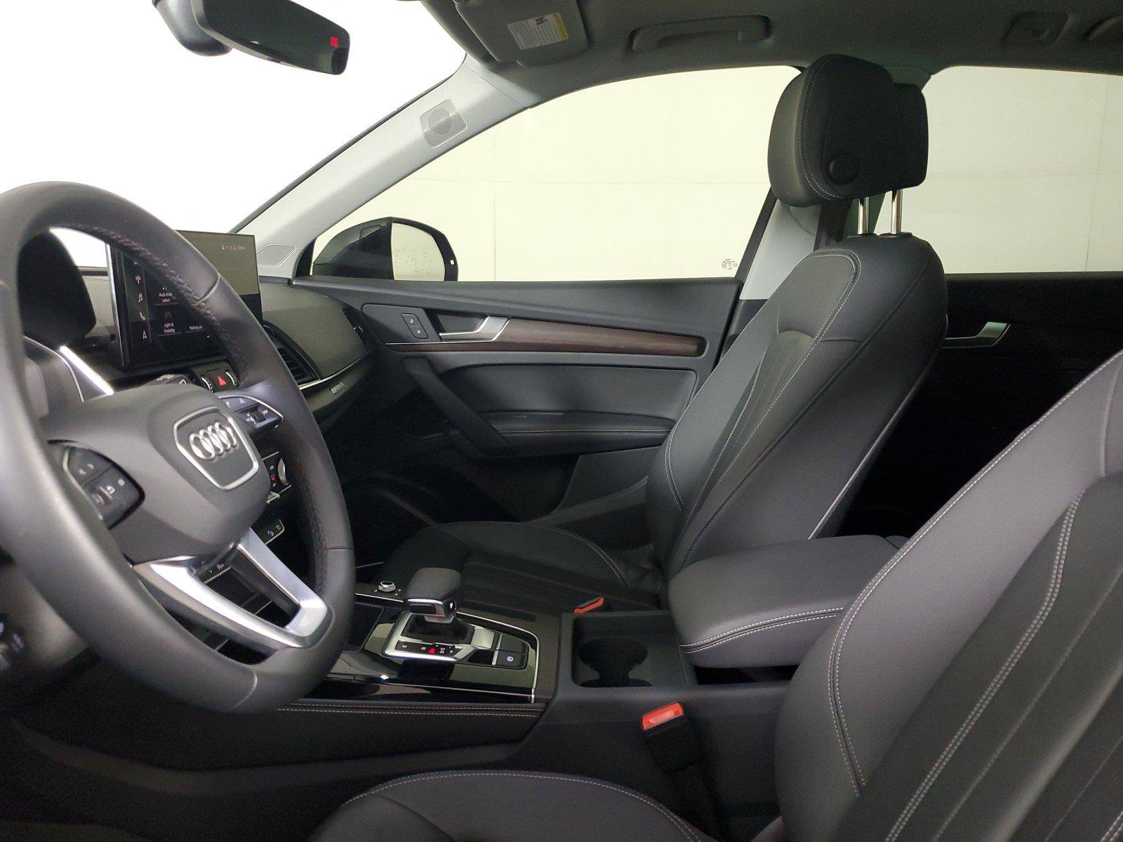 Used 2023 Audi Q5 2.0T Premium Plus w/ Premium Plus Package AWD/4WD image 23