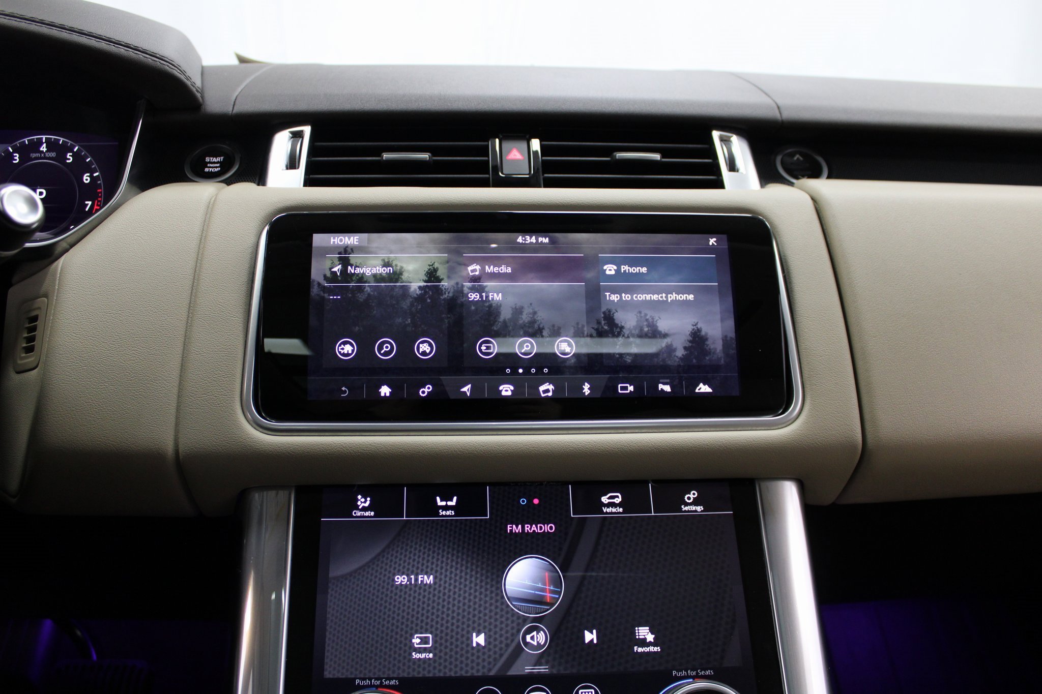 Used 2019 Land Rover Range Rover Sport HSE image 37