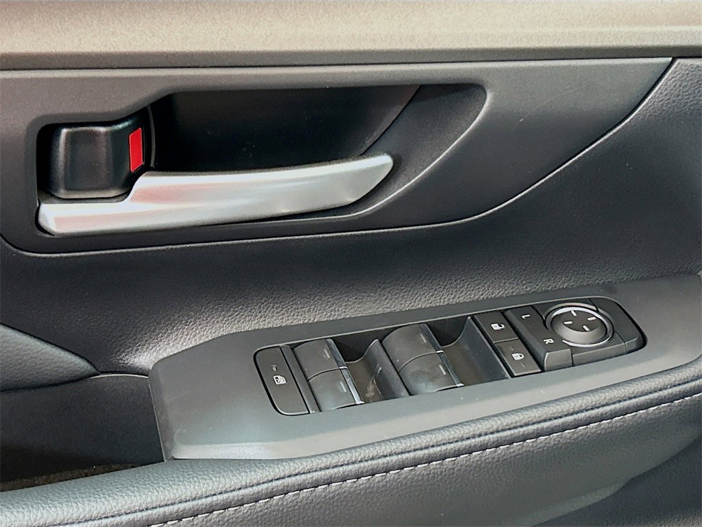 New 2025 Toyota Grand Highlander FWD image 15