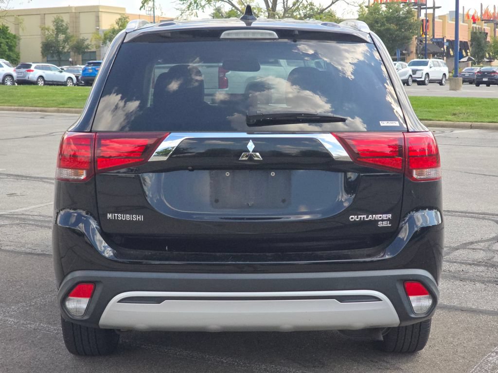 Used 2019 Mitsubishi Outlander AWD image 12