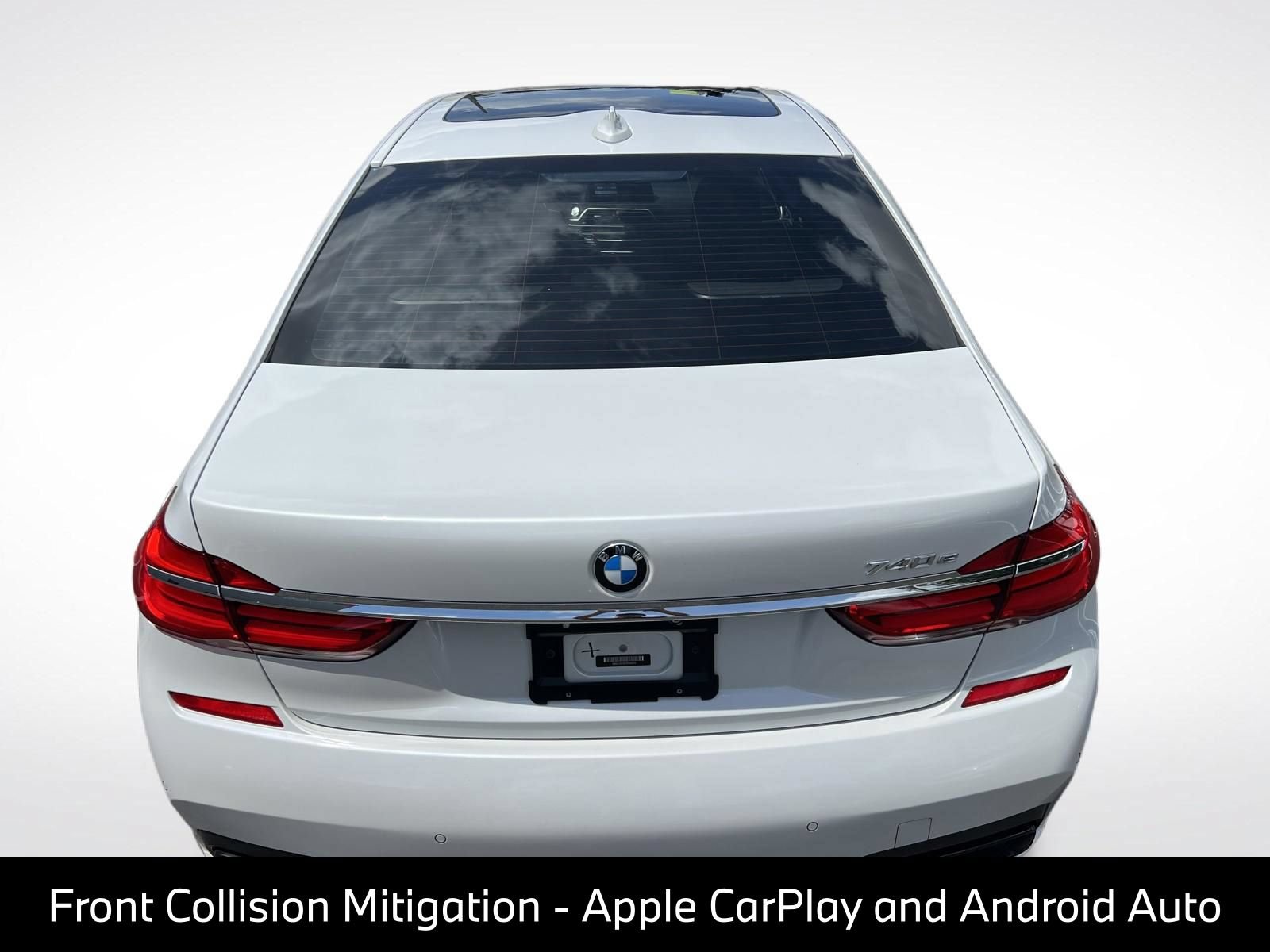 Used 2018 BMW 740e xDrive w/ M Sport Package AWD/4WD image 8