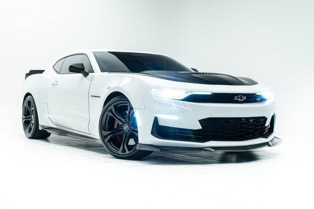 Used 2023 Chevrolet Camaro SS RWD image 5