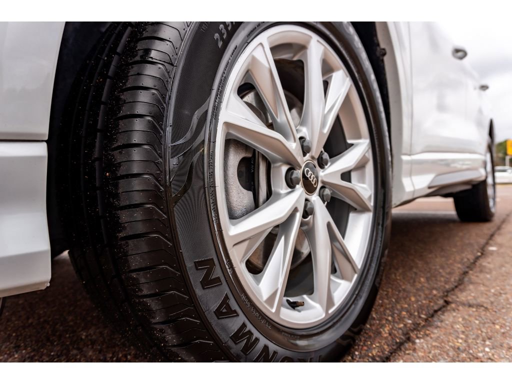 Used 2024 Audi Q3 2.0T Premium image 9
