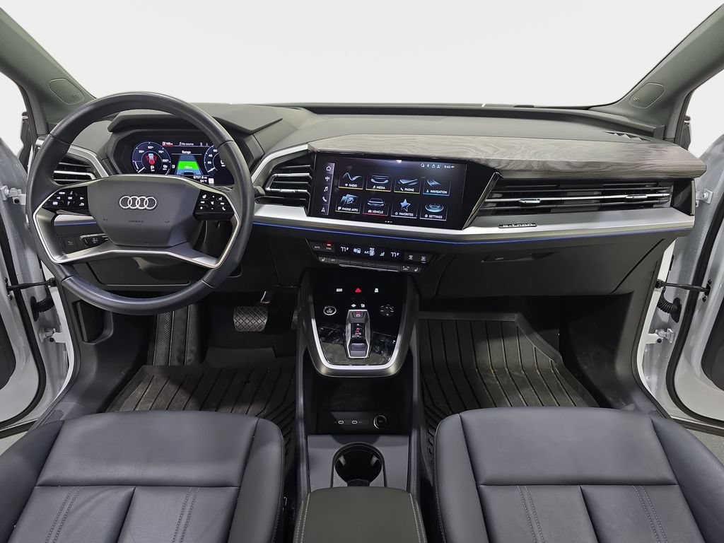 Used 2024 Audi Q4 e-tron Prestige w/ Black Optic Package AWD/4WD image 10