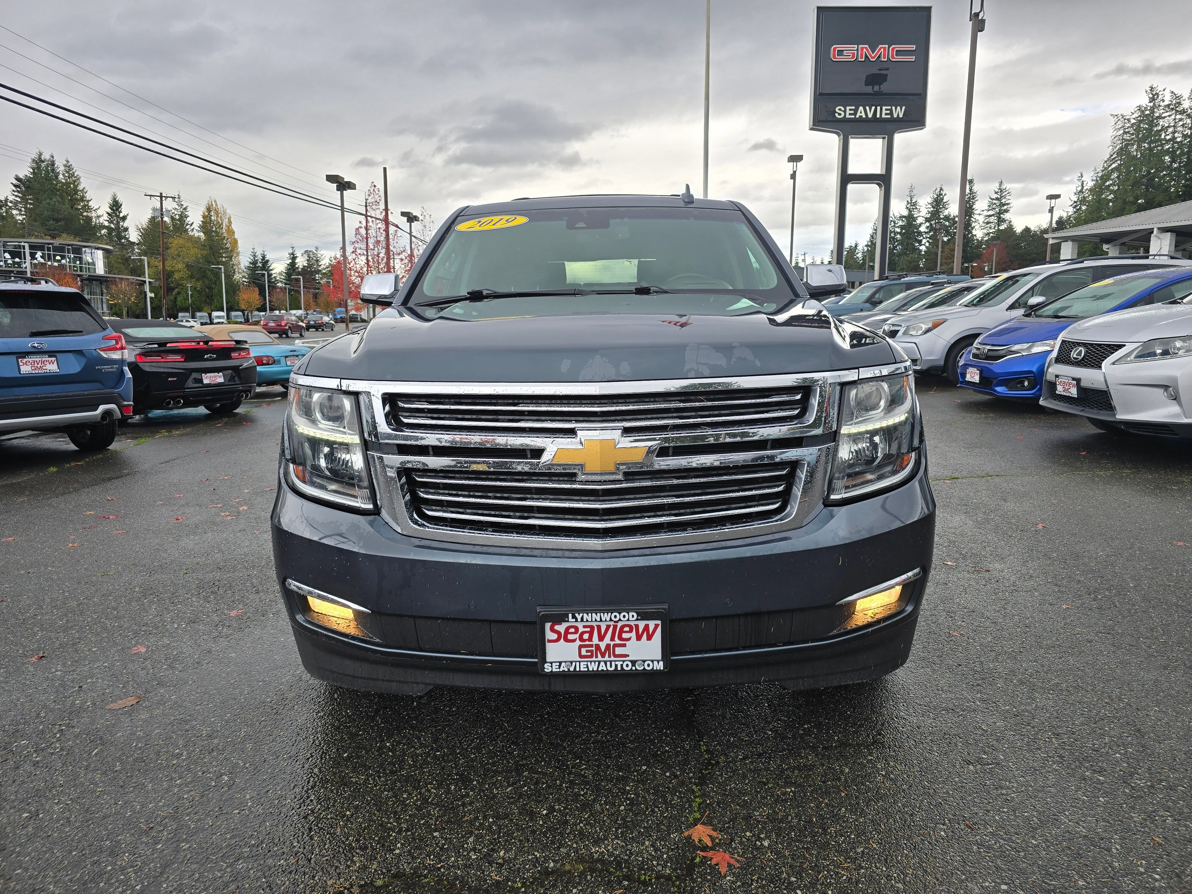 Used 2019 Chevrolet Tahoe Premier w/ Premier Plus Edition AWD/4WD image 2