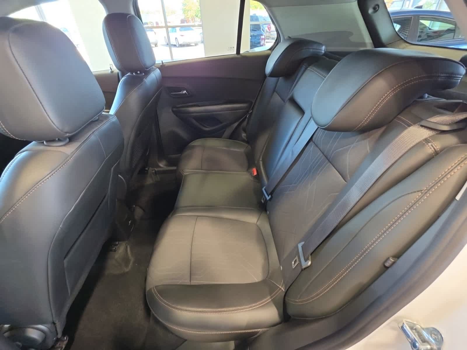 Used 2021 Chevrolet Trax LT FWD image 33