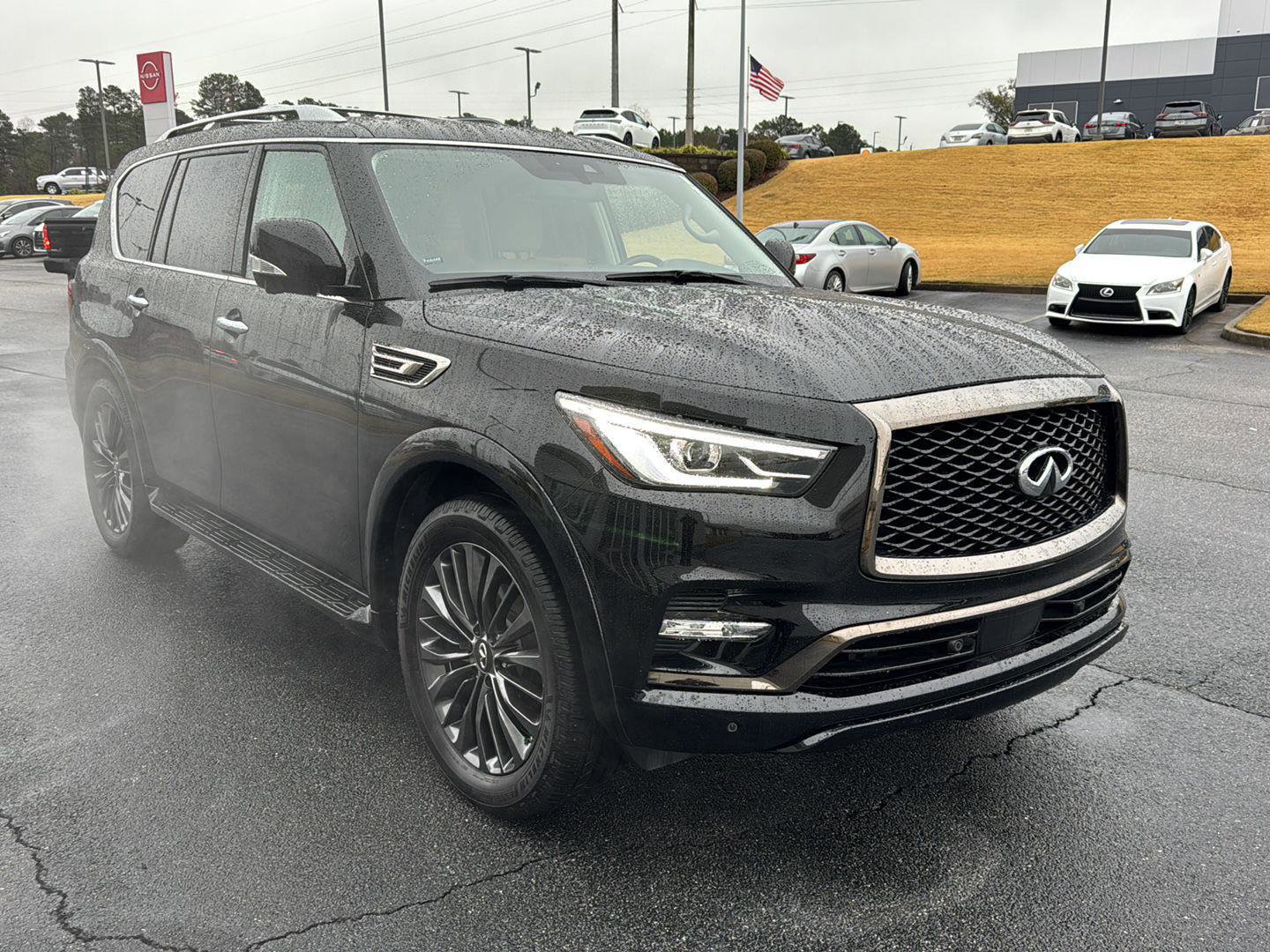 Used 2021 INFINITI QX80 Premium Select w/ Cargo Package image 6