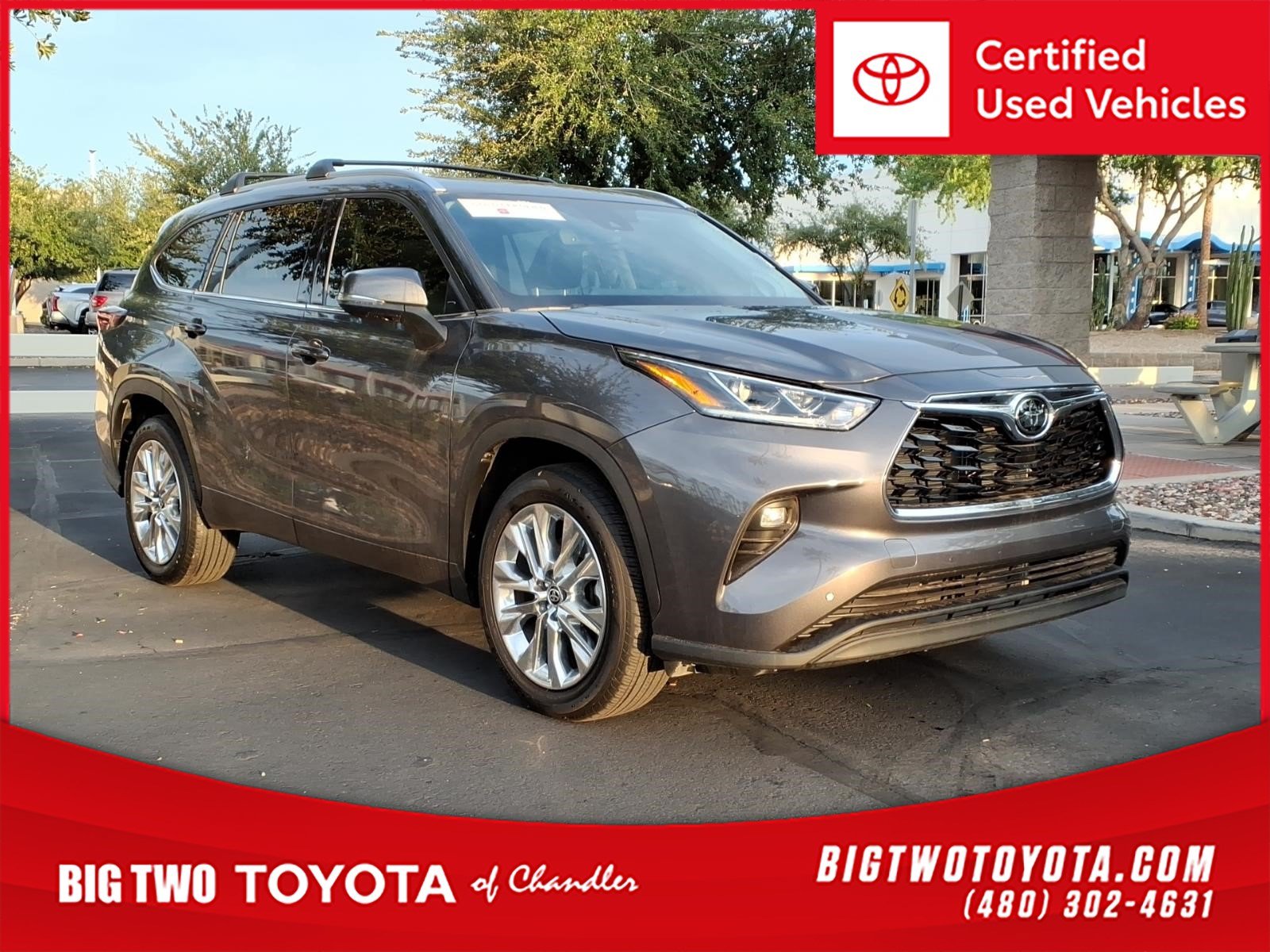 Certified 2024 Toyota Highlander Limited FWD image 1