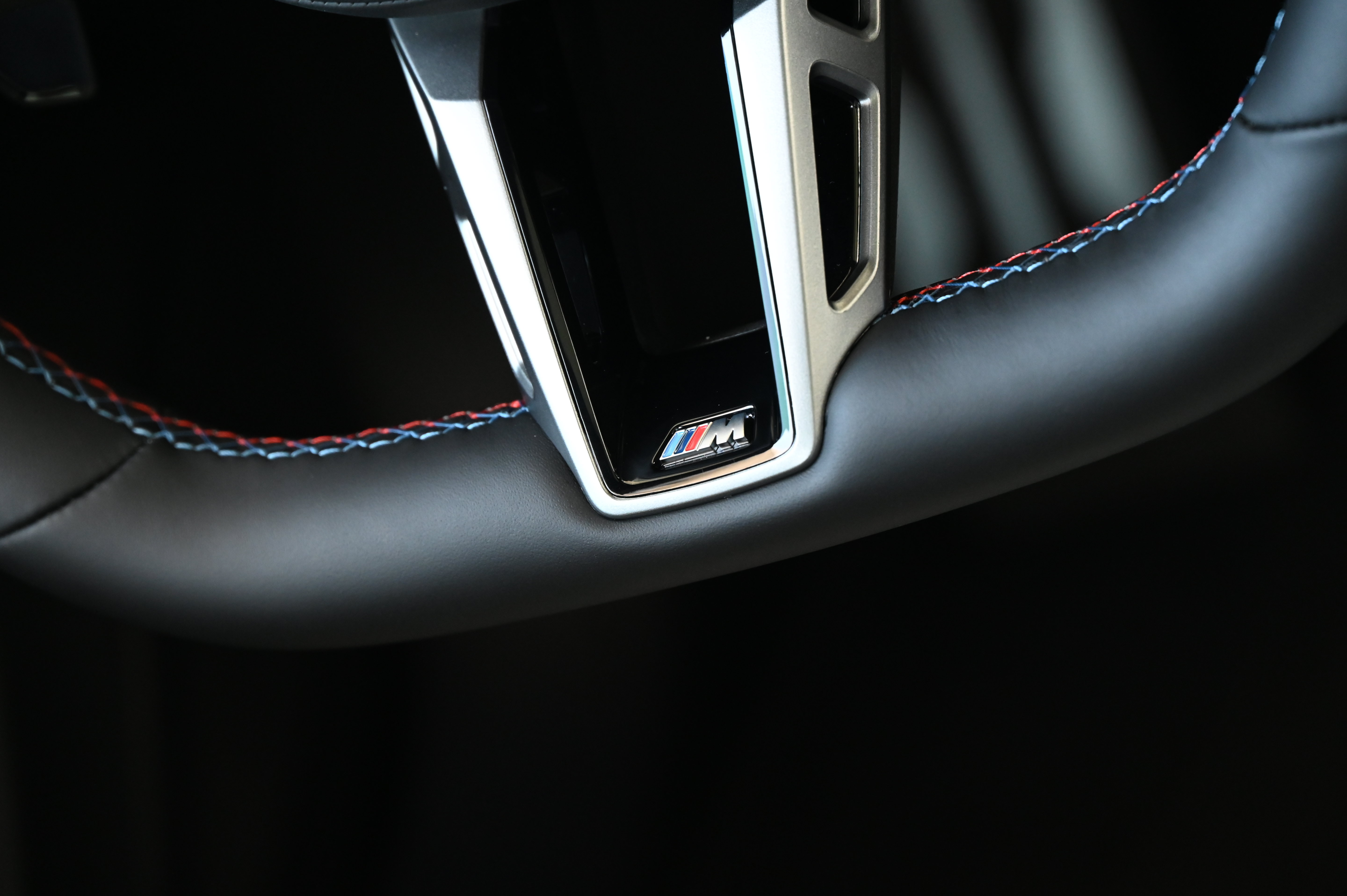 New 2027 BMW M5 w/ Executive Package AWD/4WD image 22