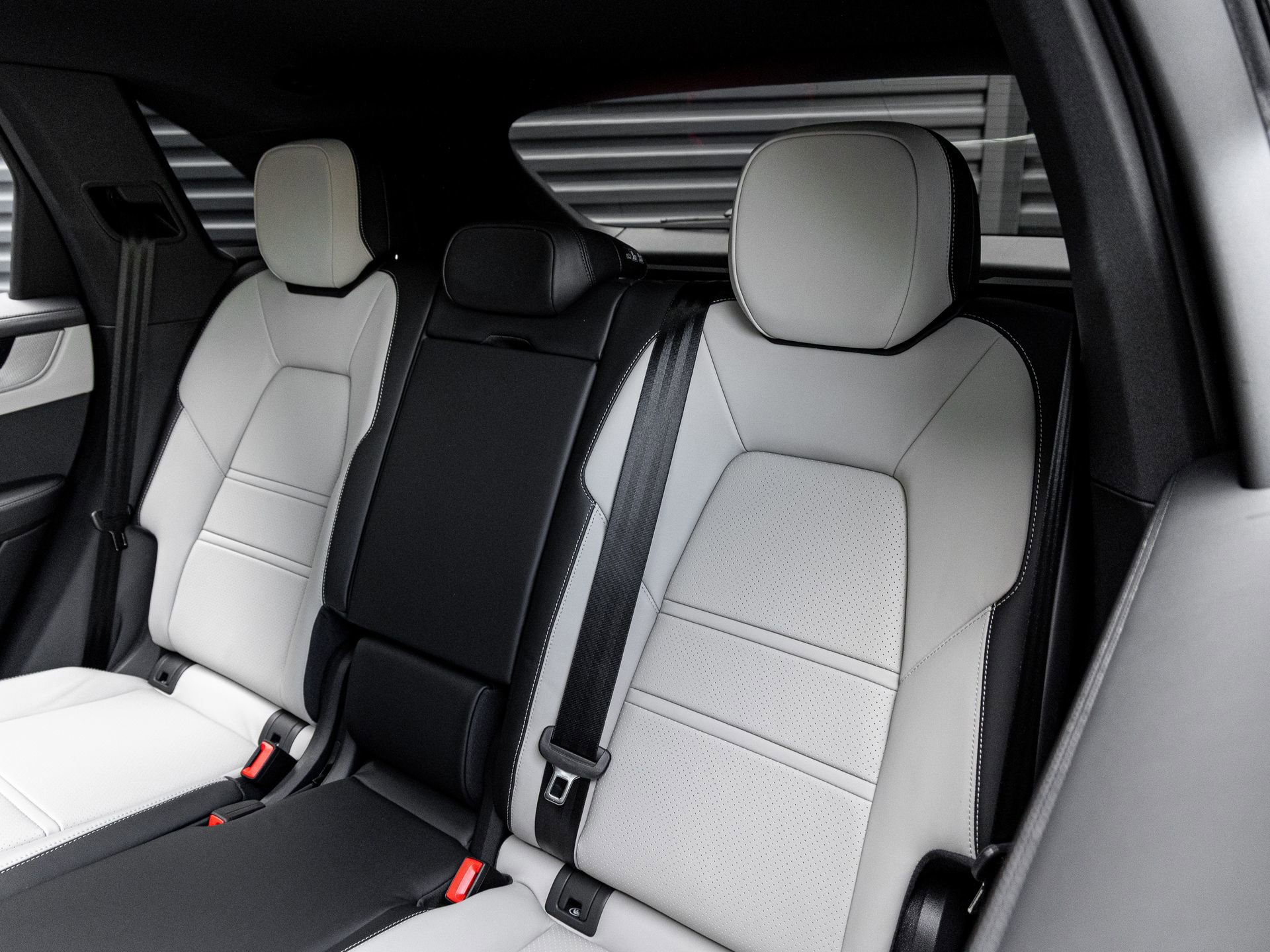 New 2026 Porsche Cayenne image 26