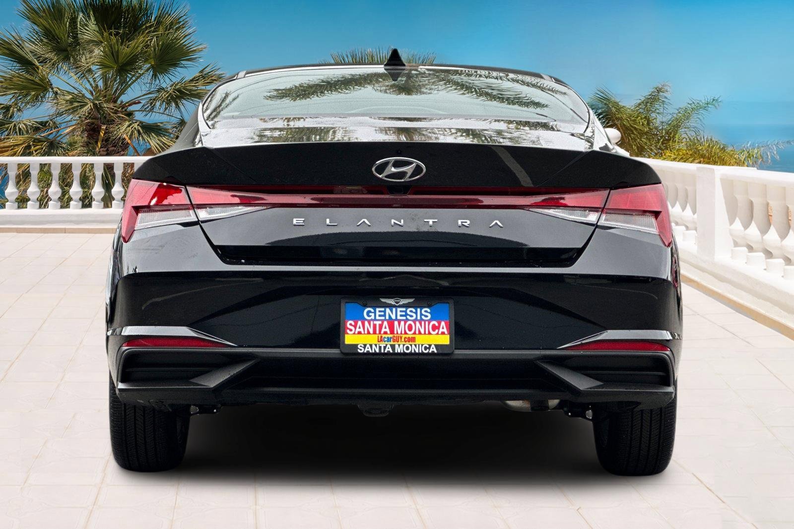 Used 2023 Hyundai Elantra SEL image 5